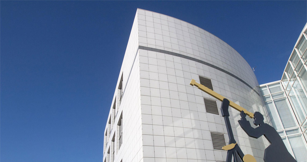 為了從根本上提升企業(yè)的市場(chǎng)競(jìng)爭(zhēng)力，快速提升員工的職業(yè)素質(zhì)以及業(yè)務(wù)能力